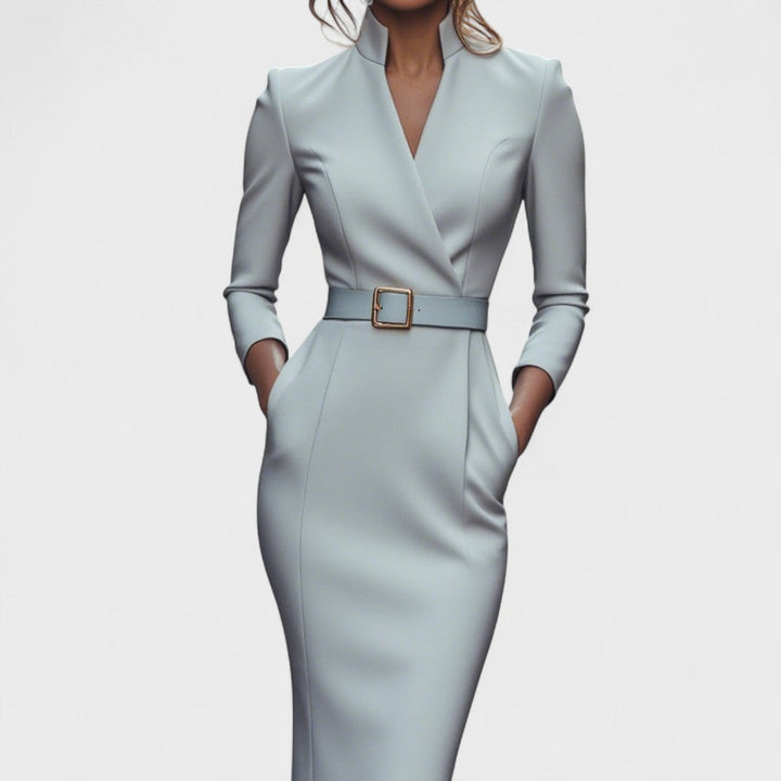 Mandarin - Vestido Preto Refinado com Cinto e Gola
