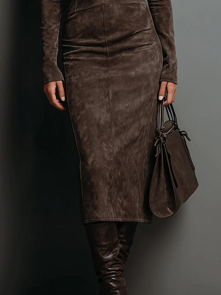 Ilaria - Vestido Midi em Suede com Gola Alta e Mangas Longas