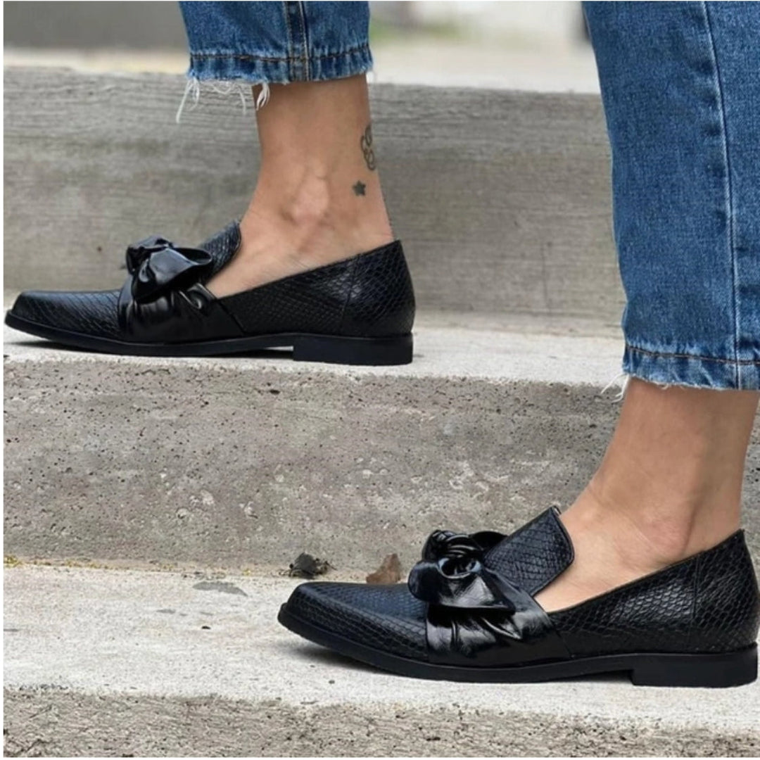 AlvaStockholm™ | Mocassins com Detalhe de Gravata