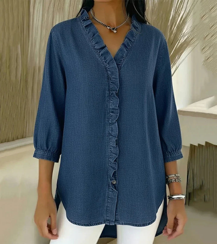 Adele | Blusa em denim fluido com decote em V e volante