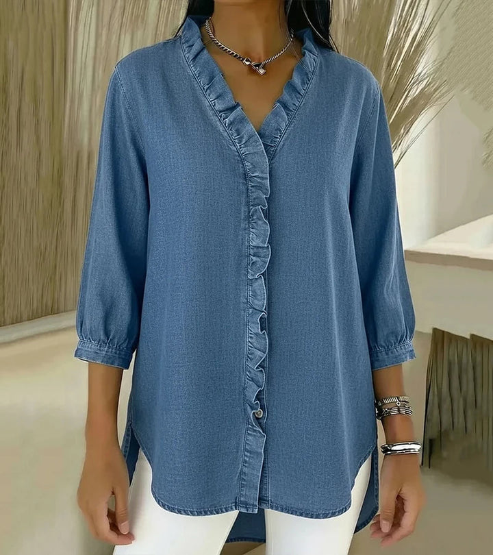 Adele | Blusa em denim fluido com decote em V e volante