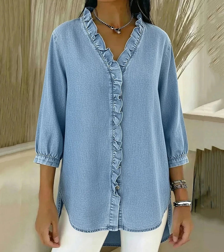 Adele | Blusa em denim fluido com decote em V e volante