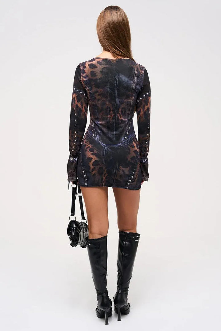 Chiara – Mini vestido em rede com estampa de leopardo