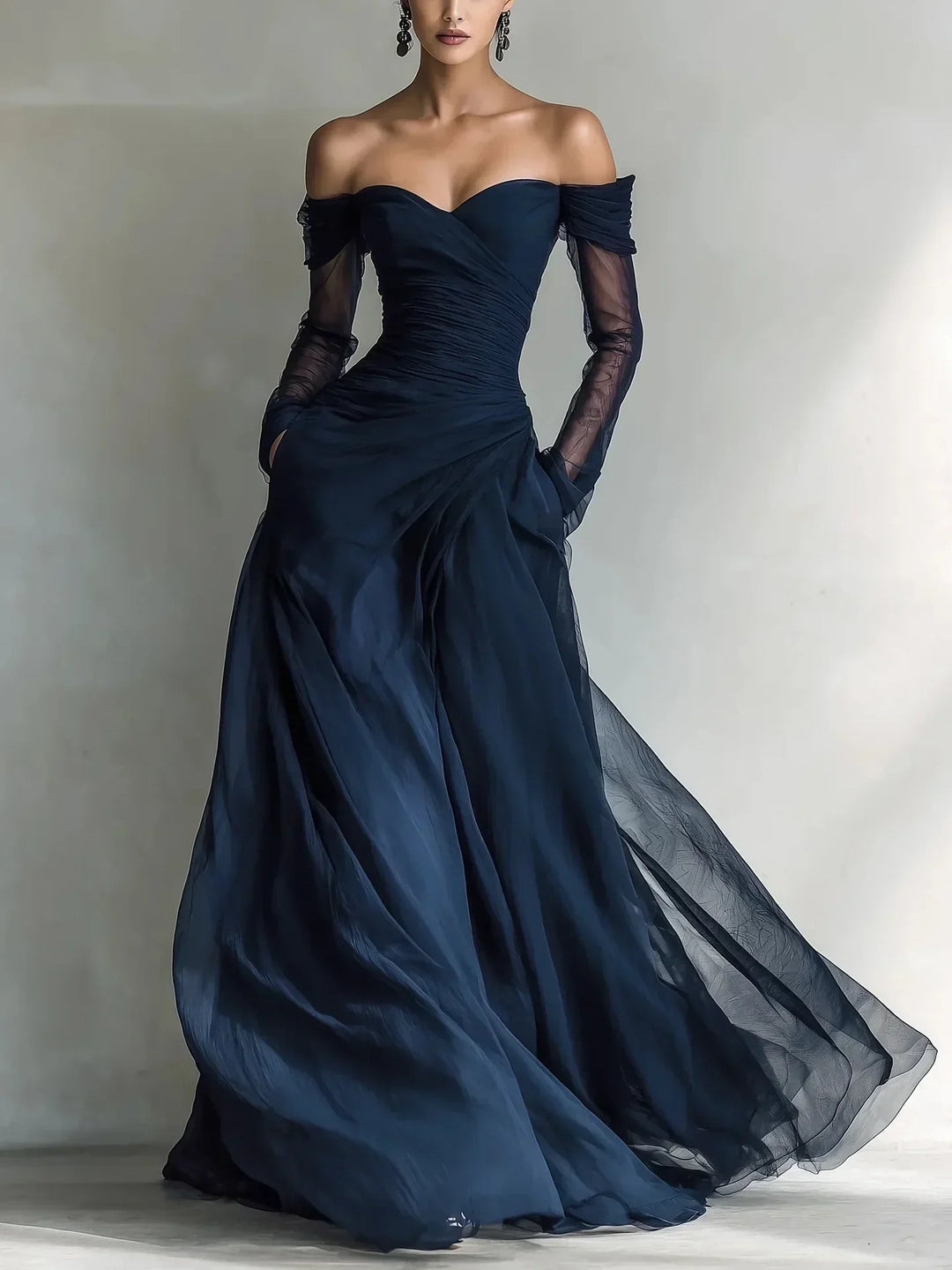 Eleonora • Vestido longo com ombros descobertos e inserções em rede para Mulher