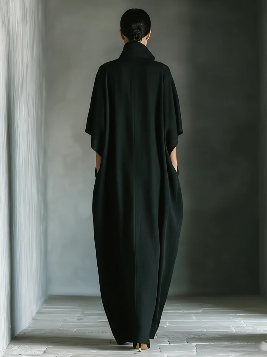 Caro - Vestido Maxi Preto Minimalista com Mangas de Quimono para Mulher