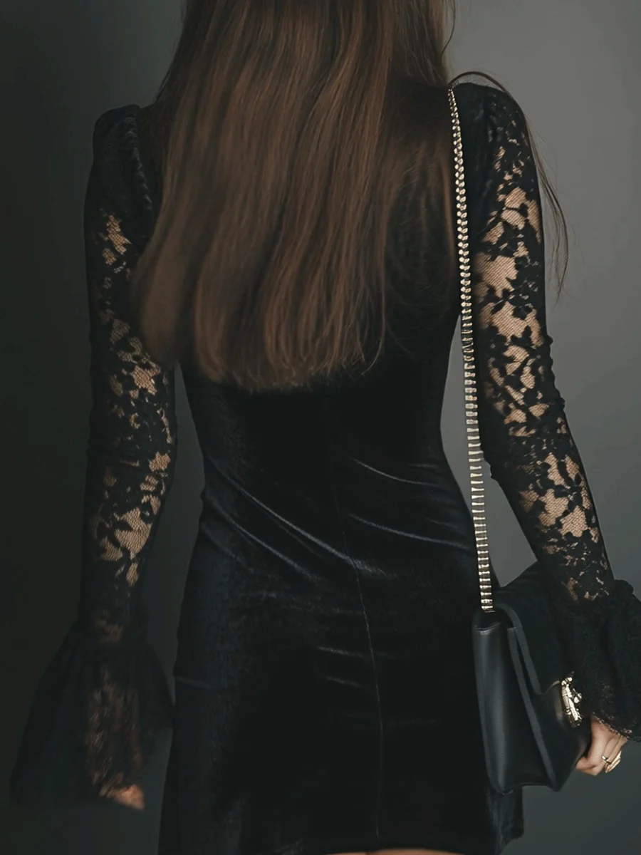 Lunori™ | Vestido mini em veludo e renda Luna