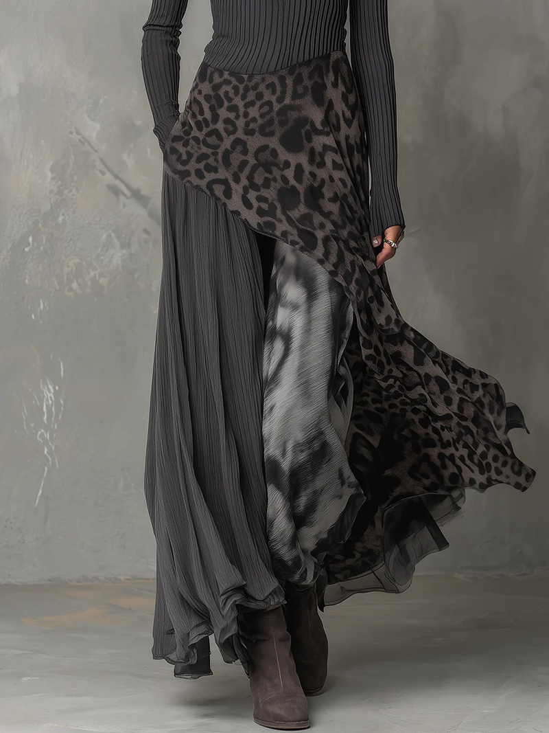 Nkem - Vestido Longo às Riscas com Estampa Leopardada