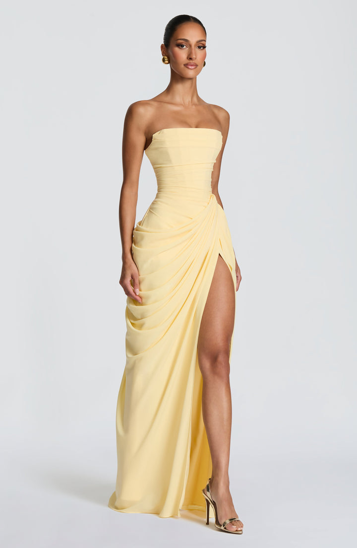 SKY - Elegância escultural que define a tua figura para Mulher