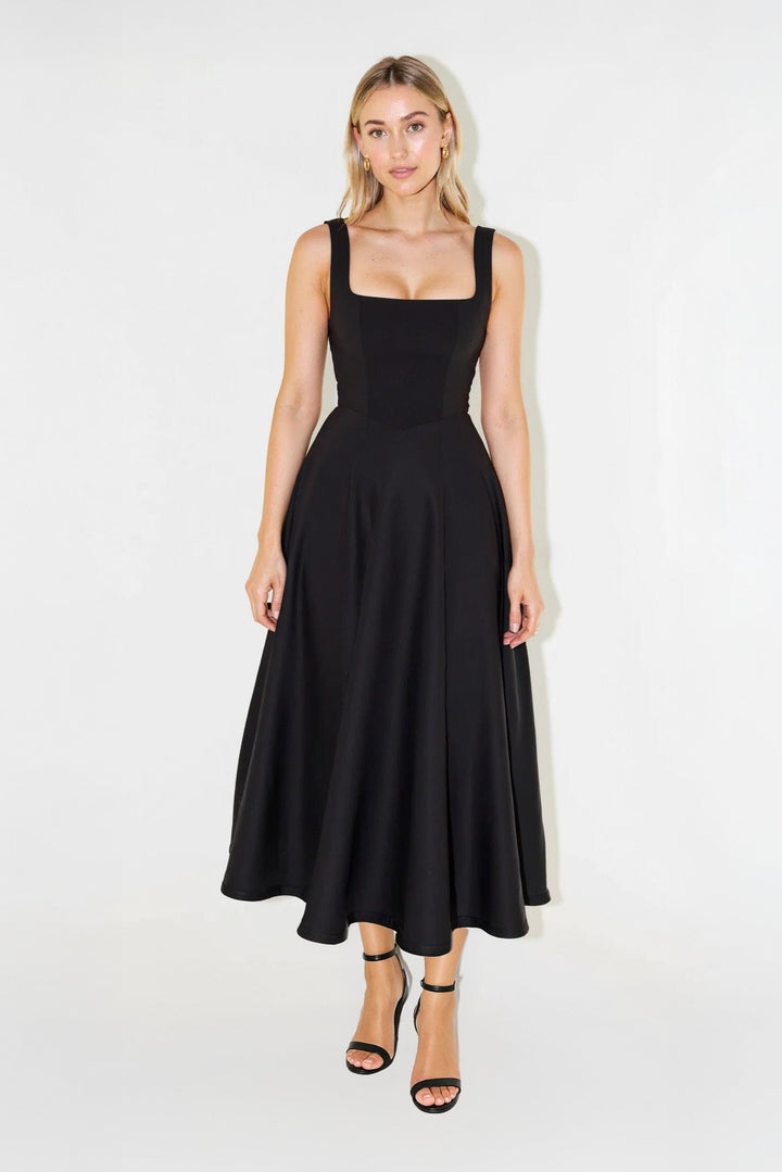 NOMI™ | Vestido midi com decote quadrado