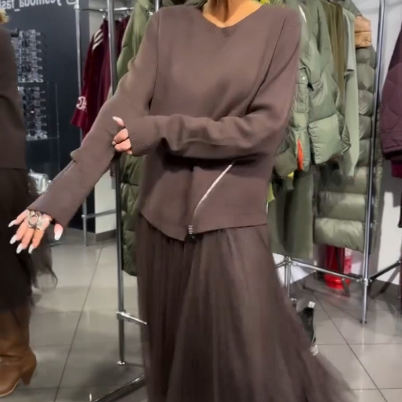 Ullé | Vestido elegante de malha e tule para mulher